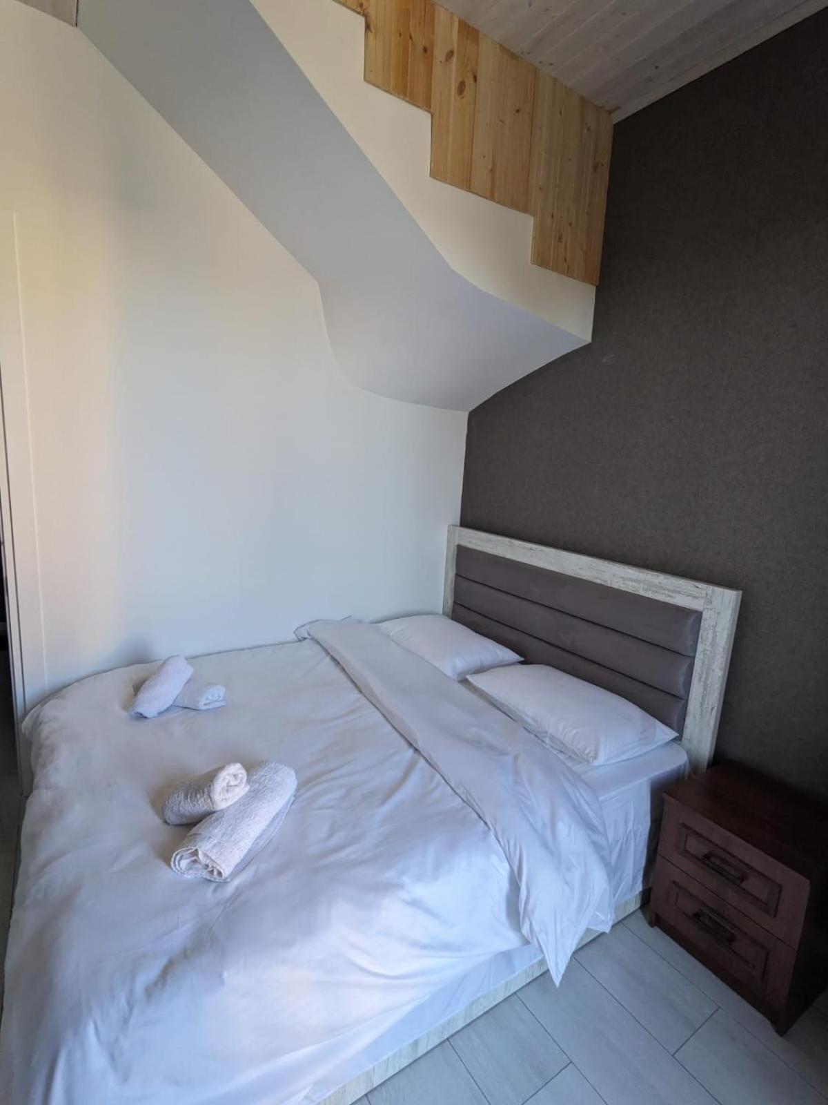 Guesthouse Chrdili Tbilisi Exteriör bild